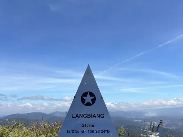 Lang Biang Peak photo 5