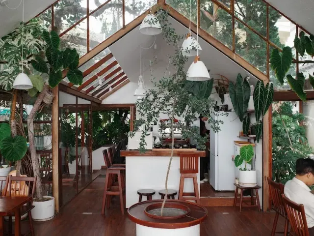 Tiệm cà phê phía tây mặt trời - Specialty Coffee Roastery photo 5