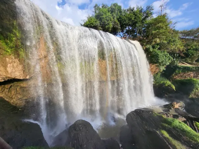 Elephant Waterfall photo 2
