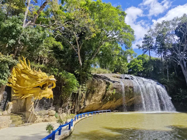Prenn Waterfall photo 3